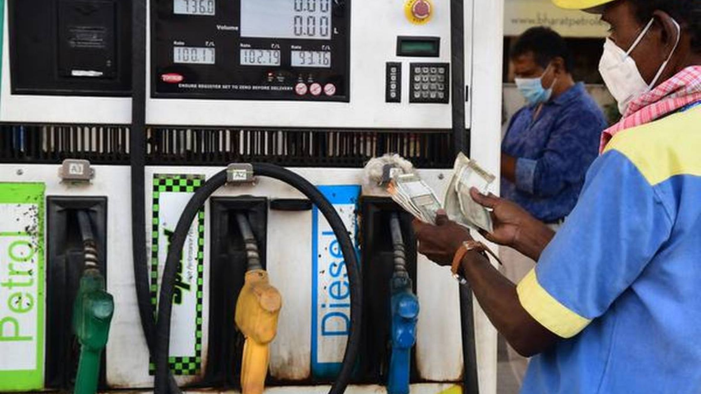 20 lakh petrol and diesel is being wasted every day due to this reason