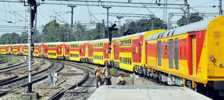 Delhi-Howrah double decker train