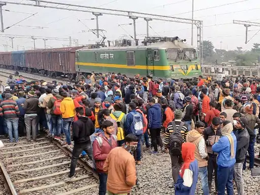 Students stop goods train at Ara Junction