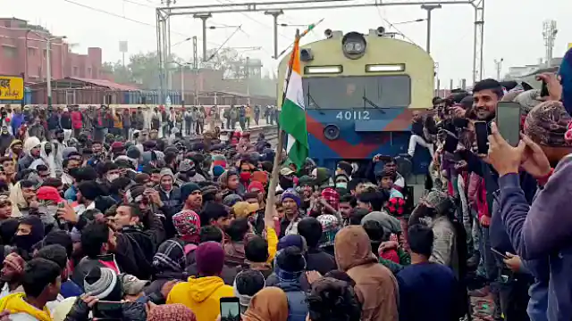 The performance of the students also affected the train operation