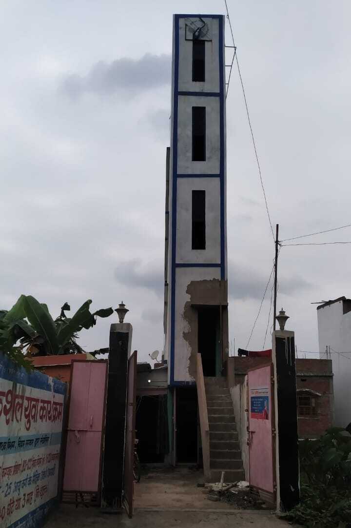 Five-storey house built on the roadside in Muzaffarpur Gannipur