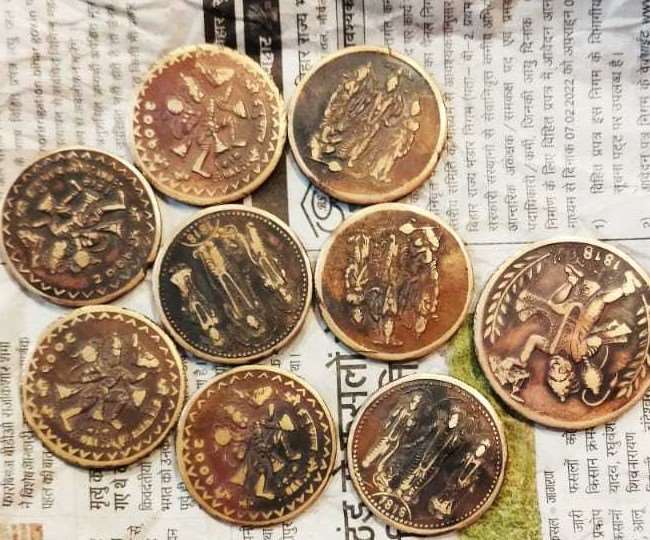 9 mythological gold coins found interestingly from Araria district