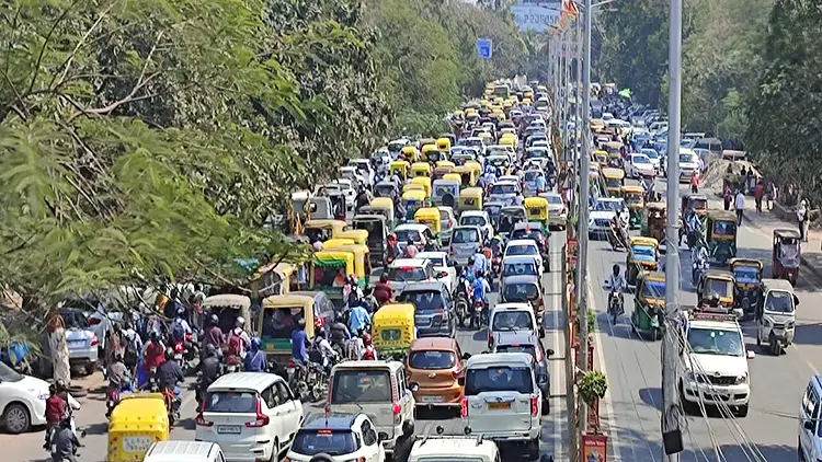 More than 12000 diesel vehicles running in Patna city
