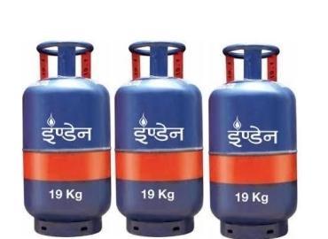 Rs 108.50 increase in 19 kg commercial cylinder