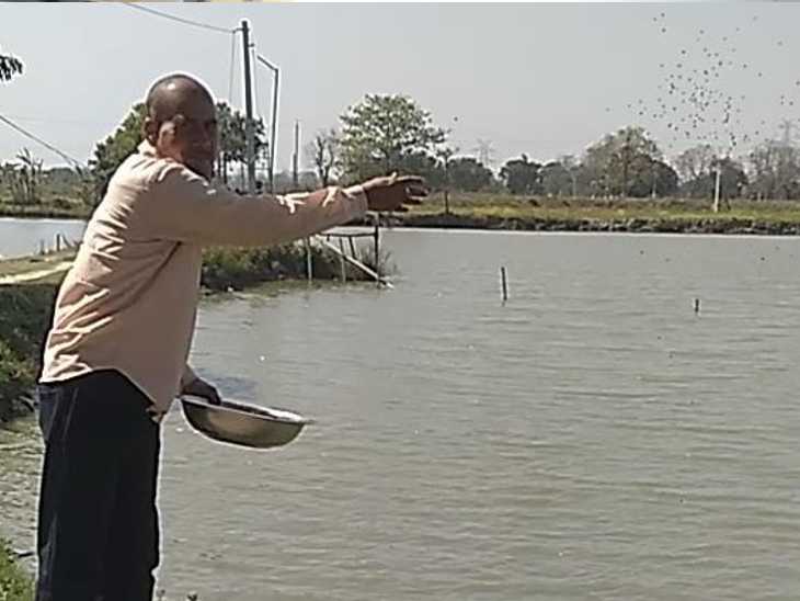 Vinod Singh of Bihar is doing fish farming