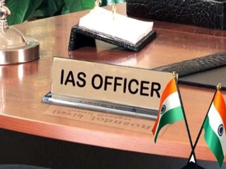 Change of departments of many senior IAS officers also