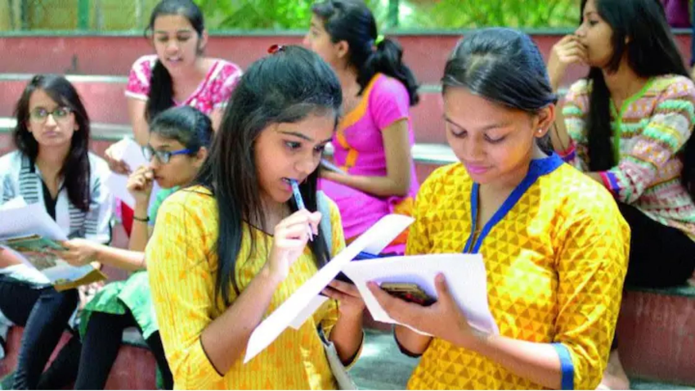 certificates of 150 lakh students stuck due to server glitch