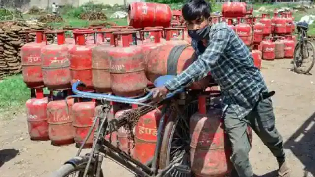 Government of India limits subsidy on LPG LPG