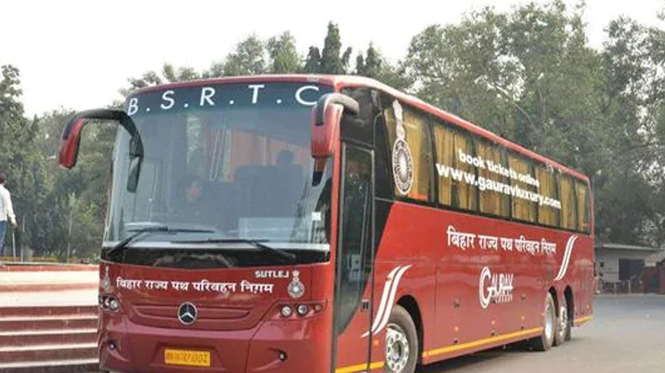 There is no bus between Jehanabad to Bokaro