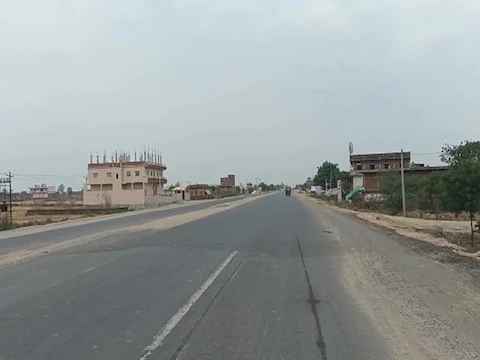 Construction of 38 km single lane road from Padaria to Mohania in Kaimur district in just 98 hours