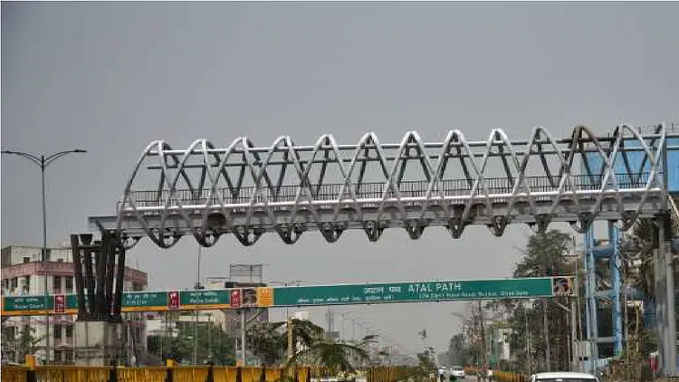 Foot over bridges will be built in various cities of the state including Patna