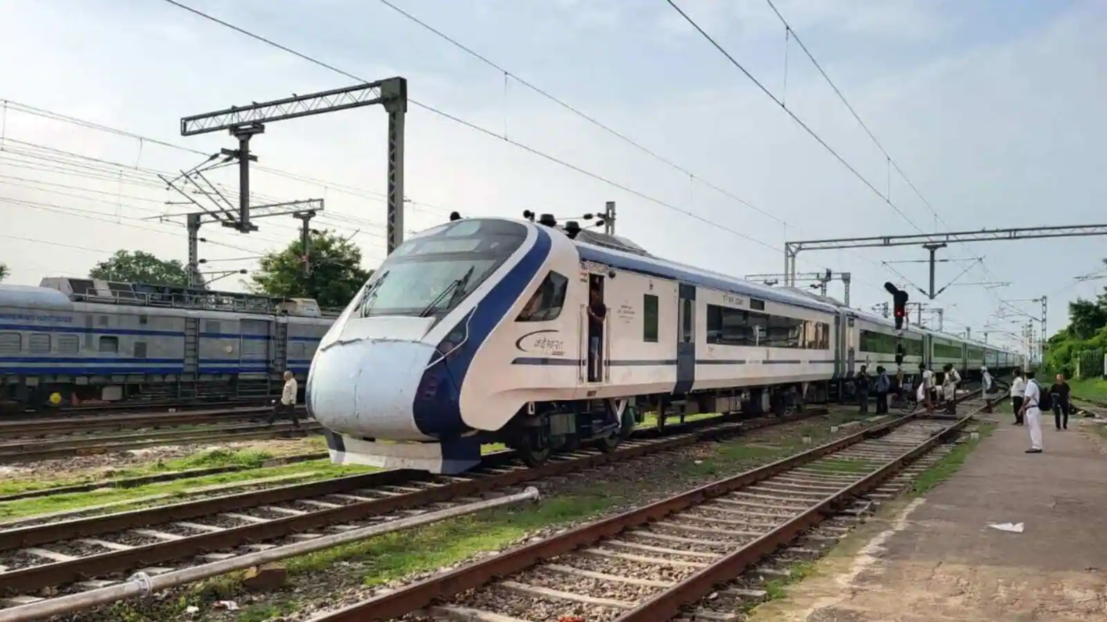 vande bharat express train records 180 kmph speed in trial