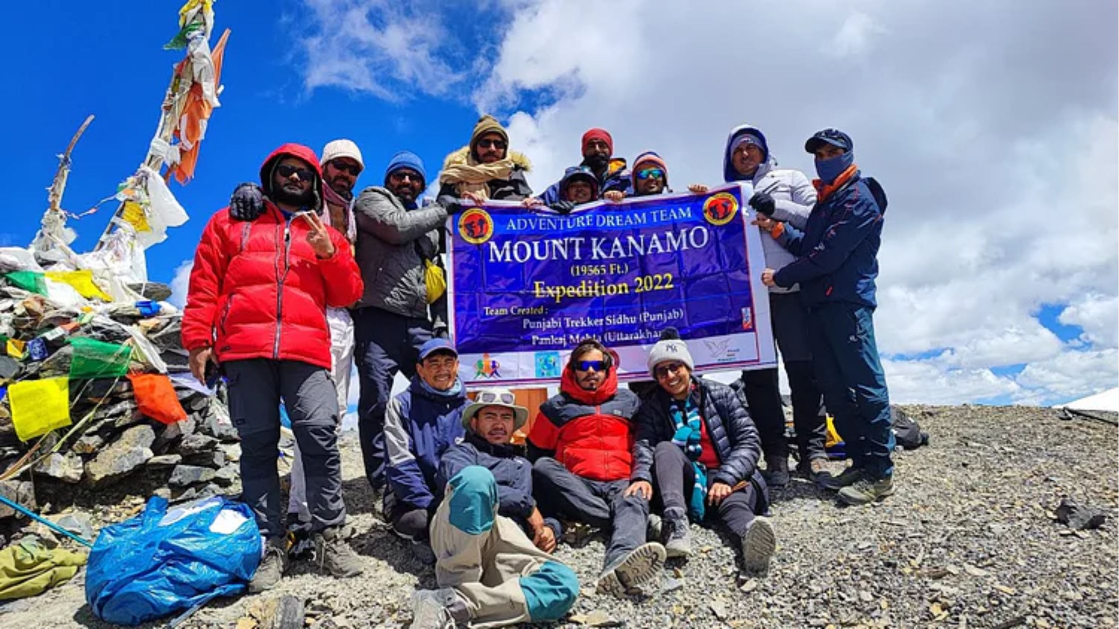 Nandan Choubey Of Bihar Created A World Record Hoisted Tricolor On Mount Kanamo