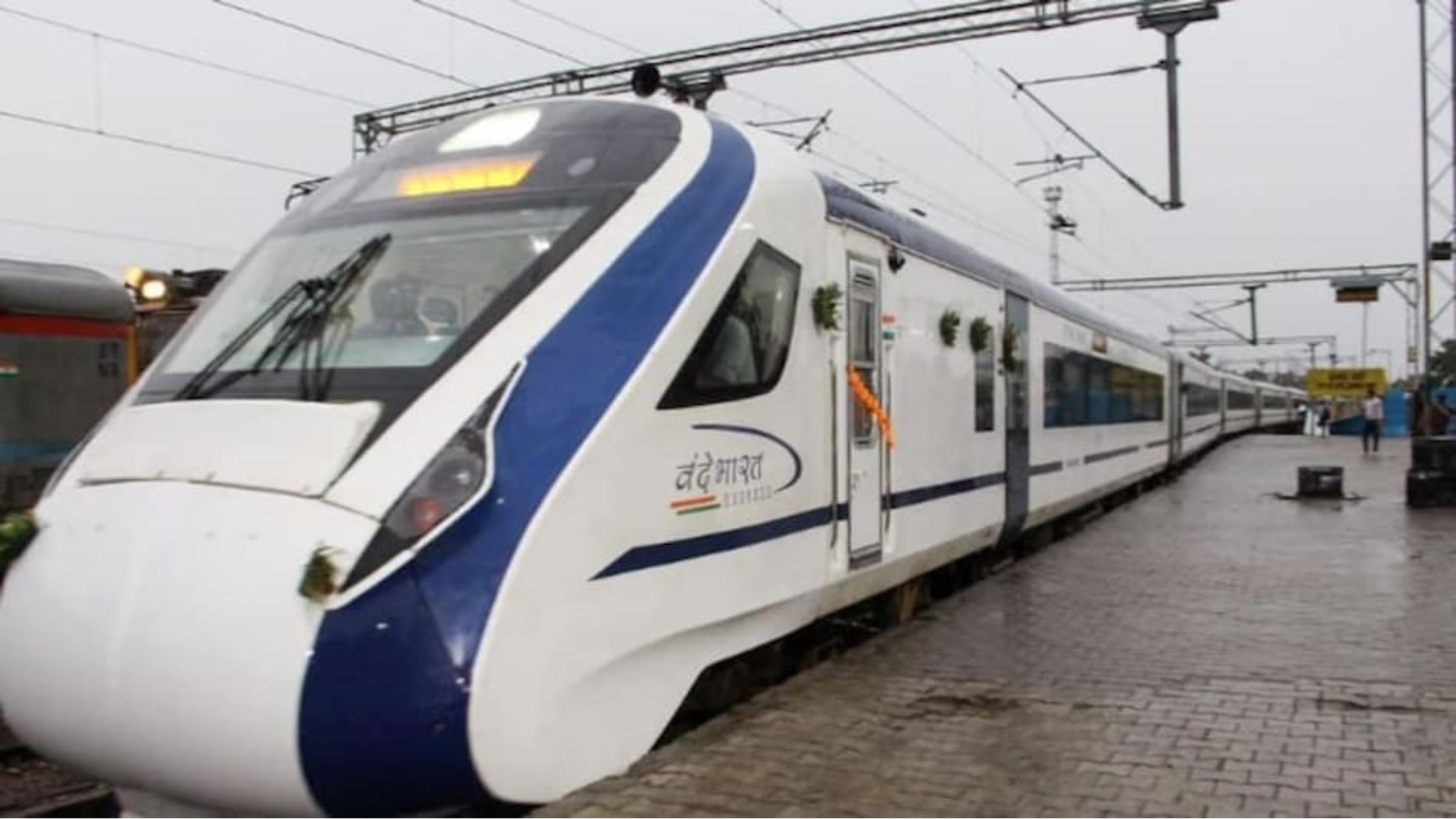new vande bharat express broke the record of bullet train