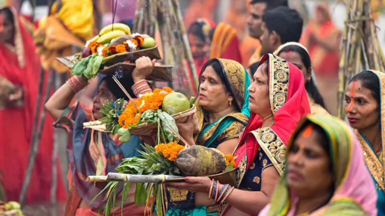दिल्ली के 1100 घाटों पर शुरू हुई छठ पूजा की तैयारी, सरकार ने दिए 25 करोड़ रुपए