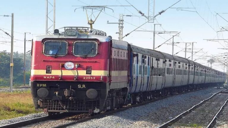 दिवाली छठ में बिहार वासियों को नहीं होगी टिकट की टेंशन, रेलवे ने दी 12 जोड़ी पूजा स्पेशल ट्रेन