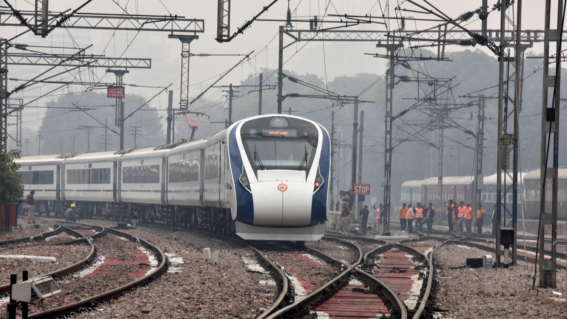 Train will run from Patna to Kolkata and Delhi at a speed of 350 km per hour